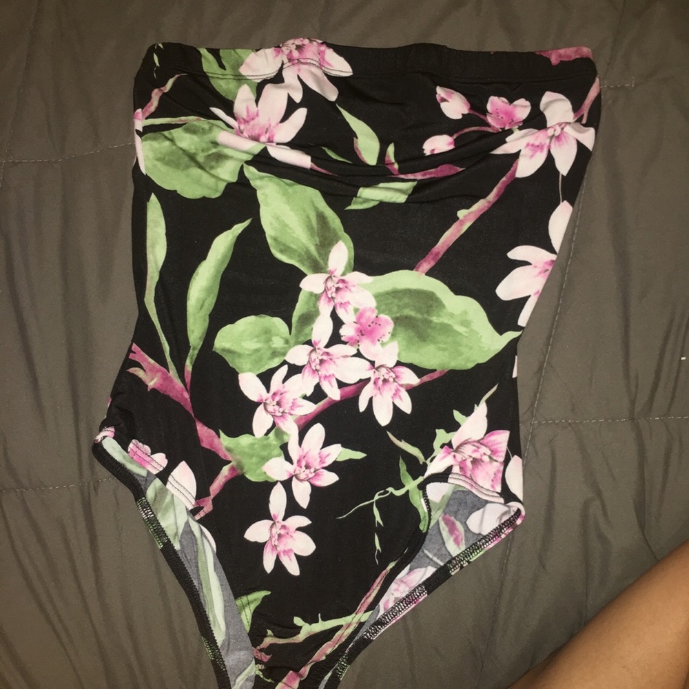 Floral fashion nova body suit